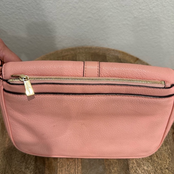 Michael Kors light pink crossbody - Picture 4 of 5